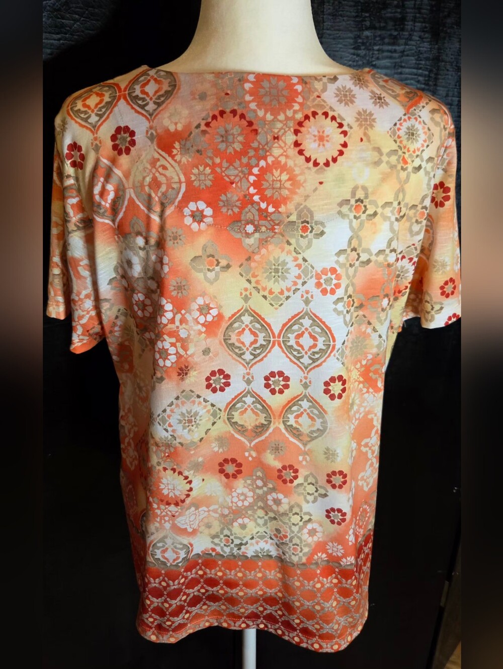 Alfred Dunner Geometric Floral Embroidered Neck Tunic Top Medium - Picture 8 of 13
